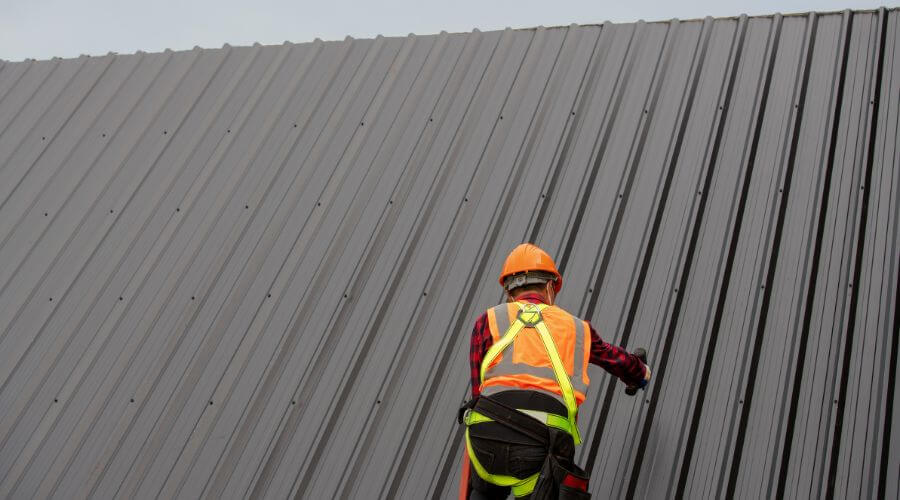 Expert top industrial roofings services in Zahl, ND
